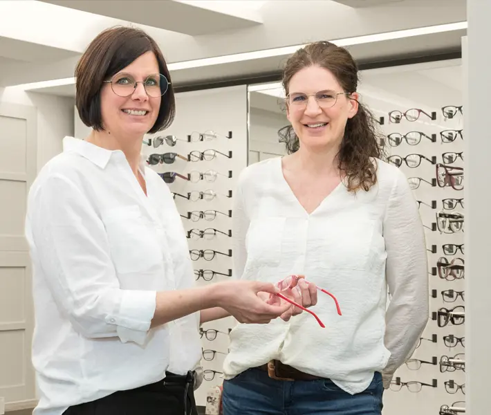 Individuelle Brillenberatung bei Optik-Foto Niebler